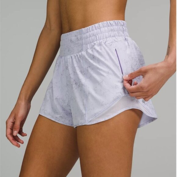 🍋 Lululemon 🍋 Hotty Hot HR Shorts 2.5” inseam Gravel Dust Pastel Blue